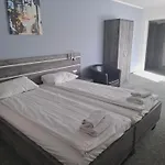Отель Hotel Gizycko Гижицко